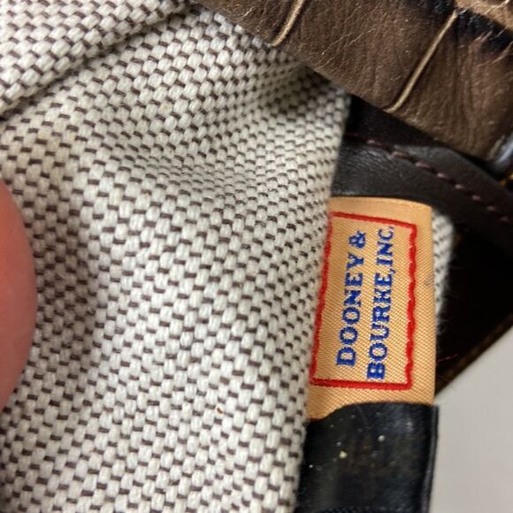 Dooney & Bourke Brown Florentine Croc Embossed Leather Logo Lock Shoulder Bag - Picture 8 of 14